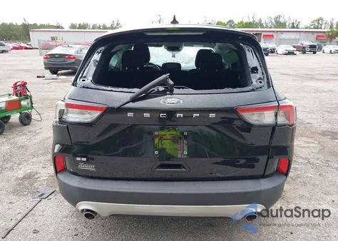 2021 Ford Escape Se z USA, uszkodzony, nr VIN 1FMCU0G67MUA47404